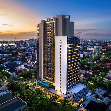 Hyatt Place Makassar Exteriör bild